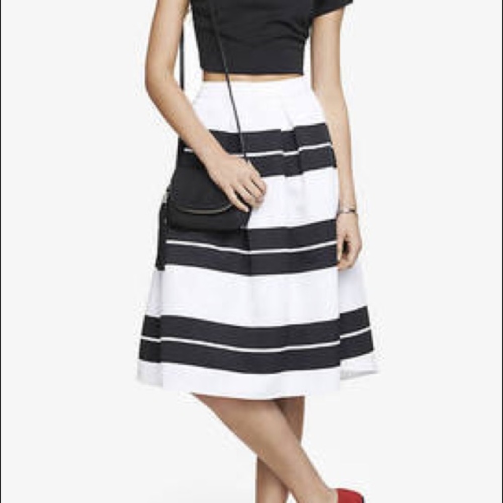 Express Black White Striped Circle A Line Skirt